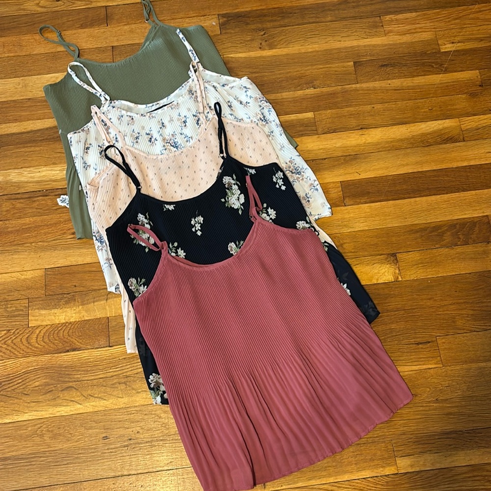 NWOT Abercrombie and Fitch Camisole Tops